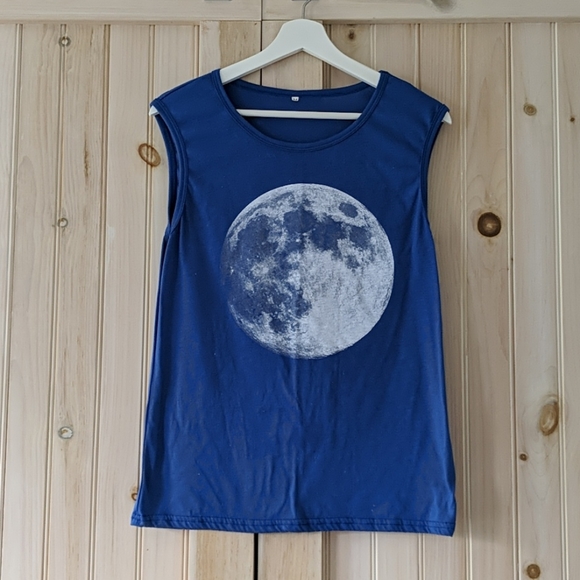 Tops - Women's moon tank